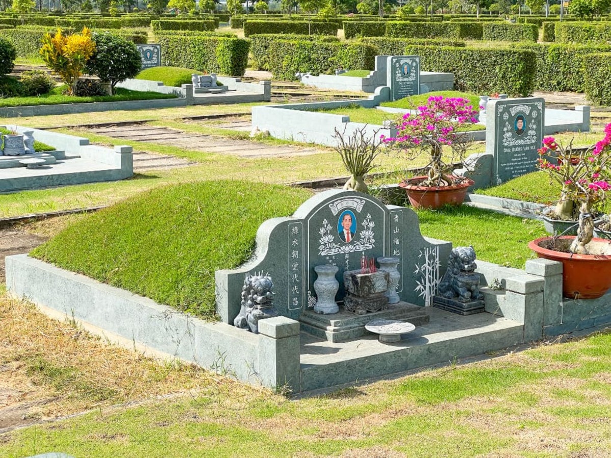 mộ người hoa